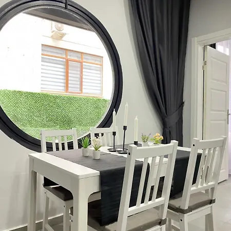 Cozy In Goztepe Apartment *