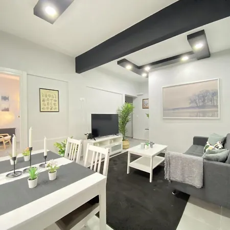 Cozy In Goztepe Apartment